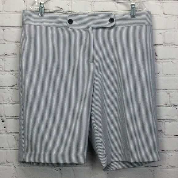Izod Golf Shorts Women's Size 14 Gray Striped Athleisure Casual Travel Sports - Picture 3 of 9
